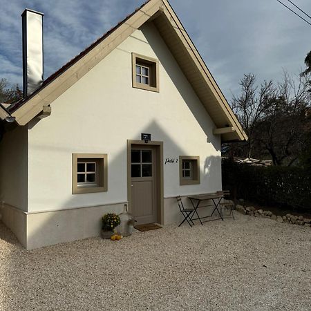 Pres-Lak Apartment Tarjan Exterior photo